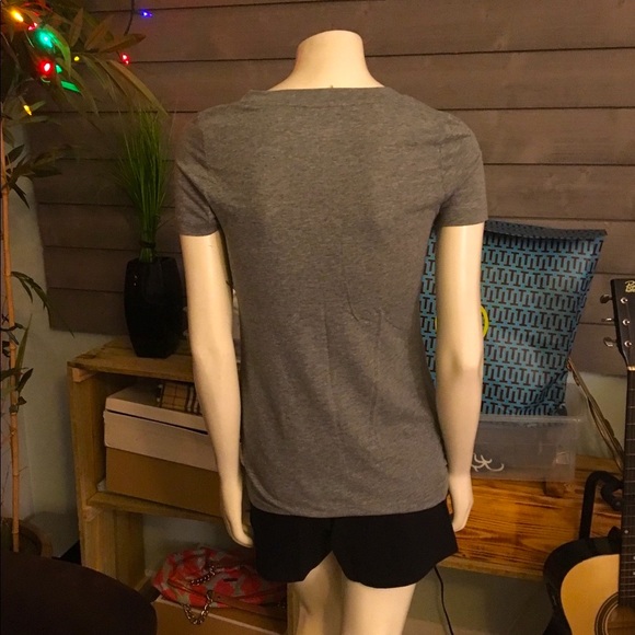 Ladies Mossimo Supply Co S/S Gray V-Neck Tee SZ S - Picture 3 of 4